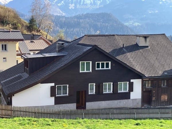 Charmantes 3-Familienhaus in Trin-Dorf 3