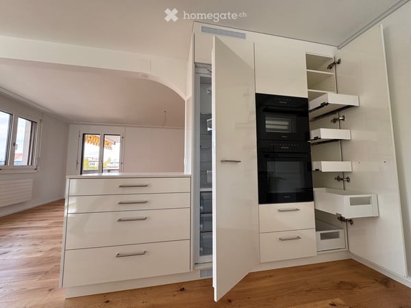 Erstbezug einer umfassend renovierter, zentral gelegener Wohnung in Wollerau 4