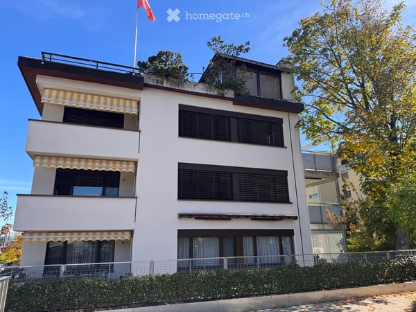 Erstbezug einer umfassend renovierter, zentral gelegener Wohnung in Wollerau 11