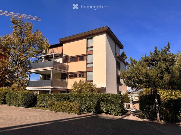 Erstbezug einer umfassend renovierter, zentral gelegener Wohnung in Wollerau 13