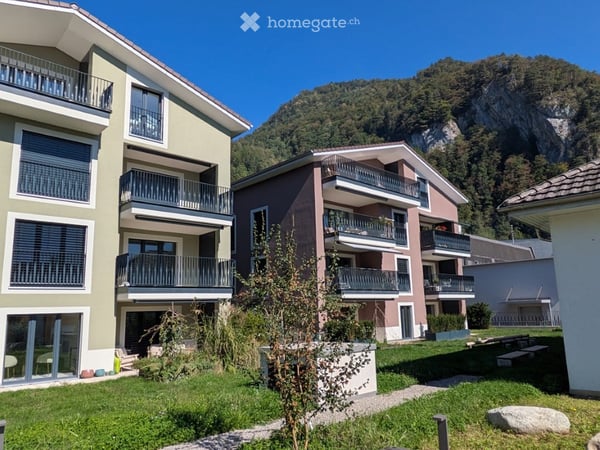 Bright and new luxurious 3.5 room apartment (E7) on the attic with large balcony