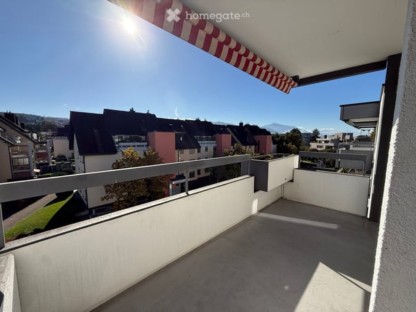 Sonnige 3.5-Zimmer-Wohnung im Herzen von Baar – ruhig gelegen, mit zwei Balkonen und Bergblick 10