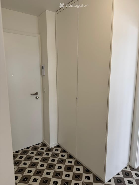 Untermiete Nov–Dez 2026 | Renovierte, möblierte 2.5-Zimmer-Wohnung im Seefeld 5