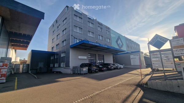 Vielseitige Lager-, Büro- und Gewerberäume zu vermieten – in Gossau ZH 7