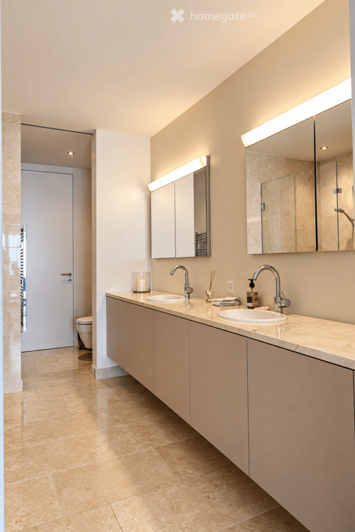 Exklusive Wohnung mit See- und Bergsicht 11