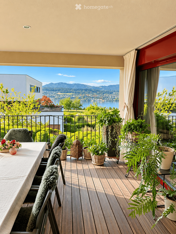 Exklusive Wohnung mit See- und Bergsicht 9