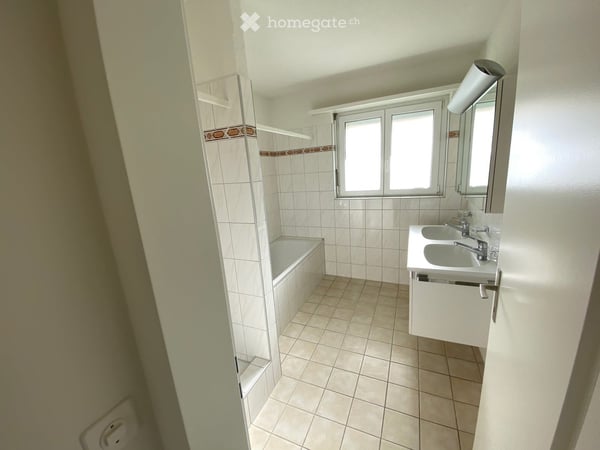 3,5 Zimmer Wohnung 94m2 (Nähe Bhf Stettbach) 4