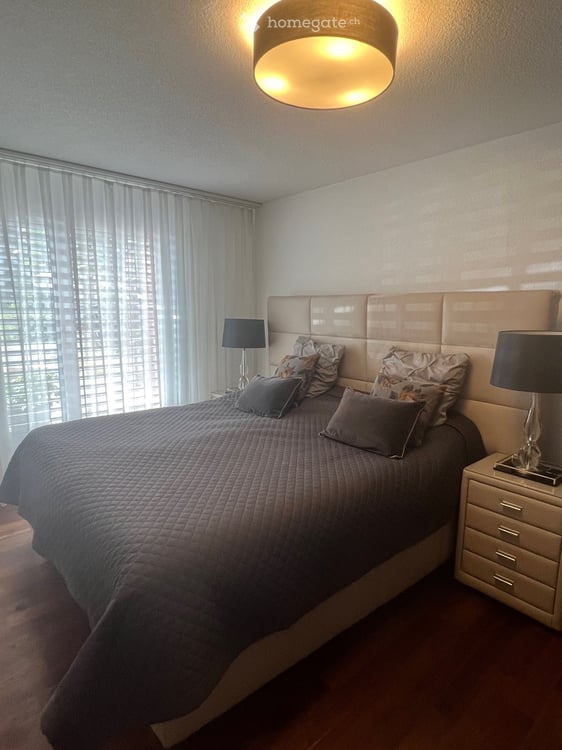 Moderne 4.5-Zimmerwohnung mit grosszügigem Garten und moderner Ausstattung in Zürich-Affoltern 12