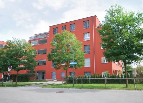 Moderne 4.5-Zimmerwohnung mit grosszügigem Garten und moderner Ausstattung in Zürich-Affoltern 3
