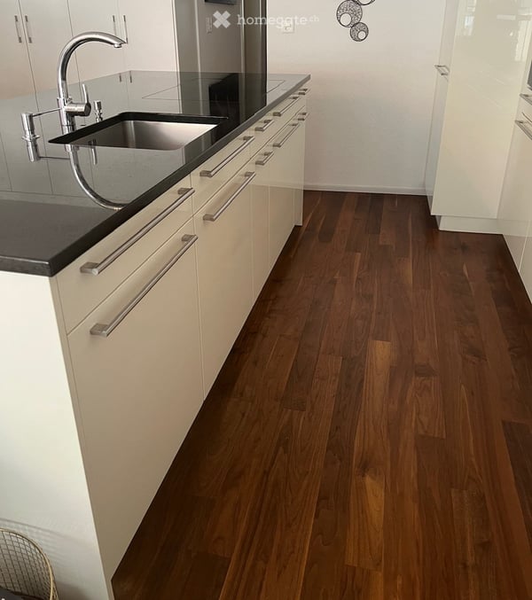 Moderne 4.5-Zimmerwohnung mit grosszügigem Garten und moderner Ausstattung in Zürich-Affoltern 9