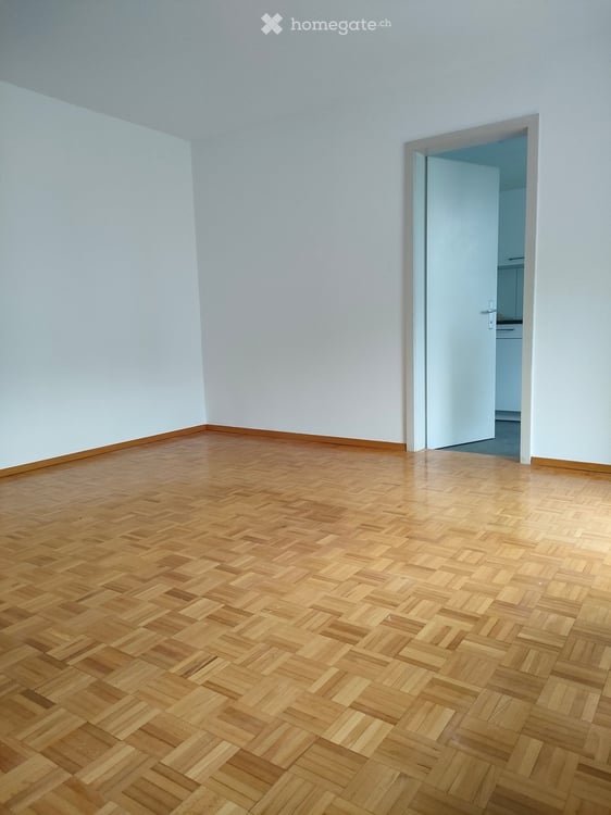 Gemütliche 2-Zimmer-Wohnung mit Balkon in Ganterschwil 3