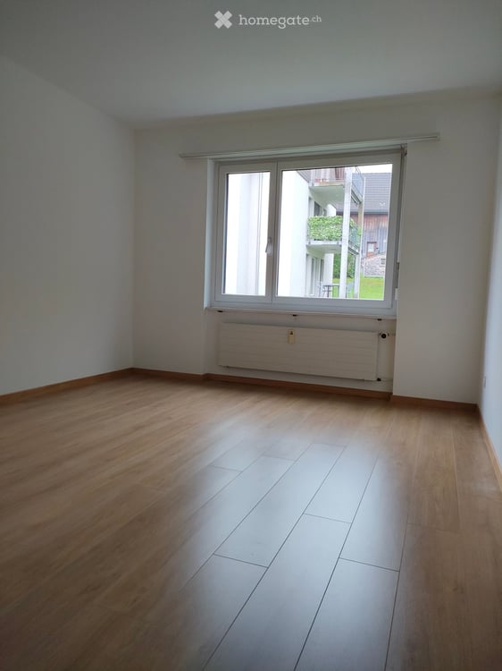 Gemütliche 2-Zimmer-Wohnung mit Balkon in Ganterschwil 6