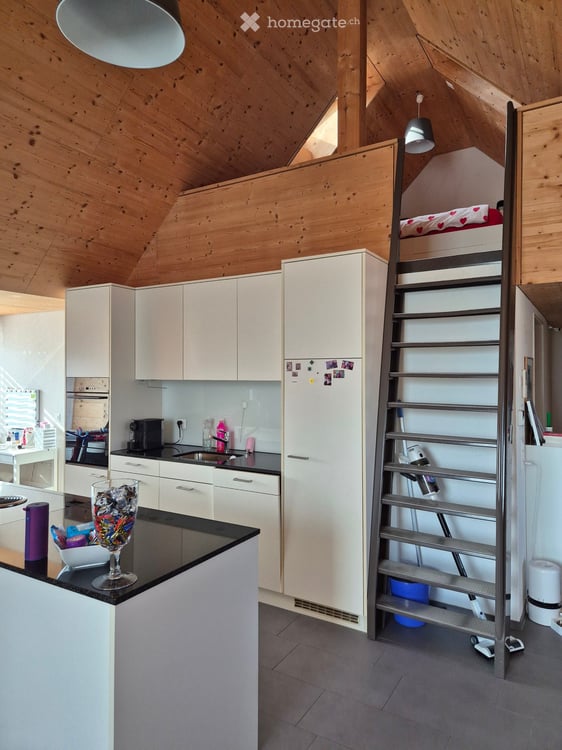 Dachwohnung in Auw 2