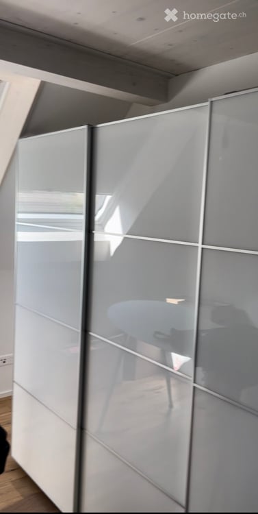 3.5-Zimmer-Dachwohnung mit Charme – direkt am Bhf. Steinmaur 3