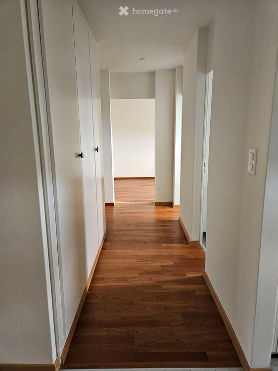 Helle 3.5-Zimmer-Wohnung mit Balkon in Engstringen – ab sofort verfügbar oder nach Vereinbarung 5