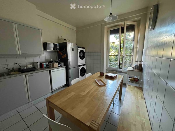 Magnifique appartement traversant et lumineux – Place des Augustins, Genève 3