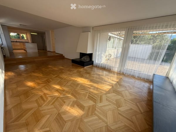 Charmantes 6.5-Zimmer-Einfamilienhaus mit grossem Garten in Adliswil 4