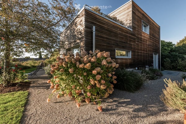 Grosszügiges 7.5-Zimmer-Einfamilienhaus mit Naturpool – Ihr neues Zuhause an bester Lage in Seuzach 8