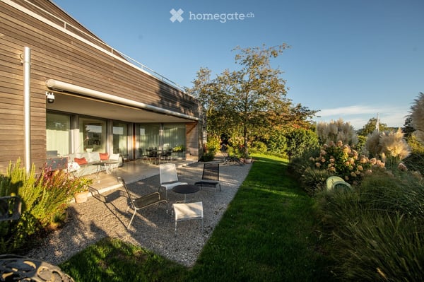 Grosszügiges 7.5-Zimmer-Einfamilienhaus mit Naturpool – Ihr neues Zuhause an bester Lage in Seuzach 9