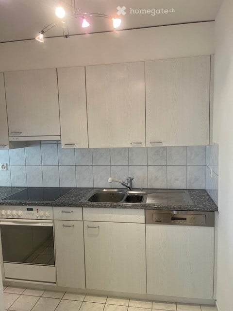 Grosszügige 3½-Zimmer-Wohnung in Winkel Rüti 5