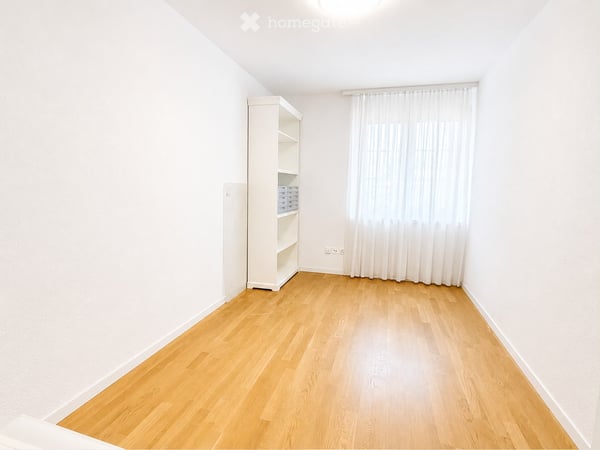 Möblierte 4.5-Zimmer-Wohnung mit Stil und Komfort in Dietikon – optional unmöbliert 5