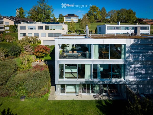 Exklusives Doppeleinfamilienhaus mit Panoramablick auf See, Alpen und Stadt 4