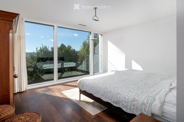 Exklusives Doppeleinfamilienhaus mit Panoramablick auf See, Alpen und Stadt 12