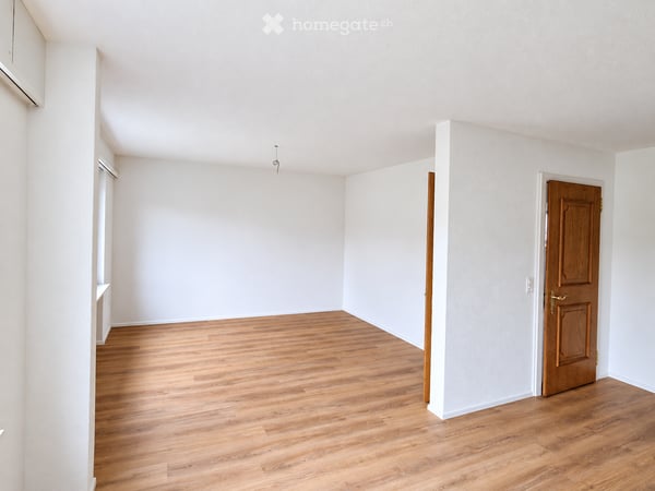 Renoviertes 4.5 Zimmer Doppeleinfamilienhaus mit Garten 7