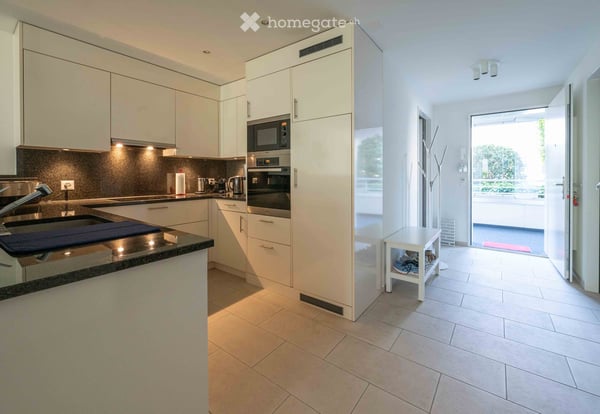 Moderne 3.5-Zimmer-Wohnung mit Garten nahe Lindenplatz in Allschwil 4
