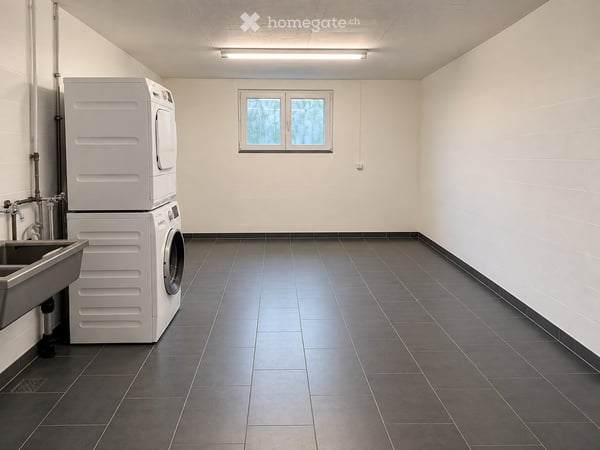 Modernes, lichtdurchflutetes Einfamilienhaus in Birrhard 18
