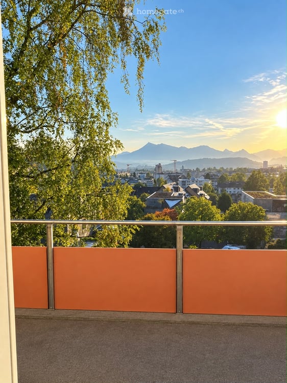 Ruhige 4-Zi-Wohnung in Kriens mit Aussicht