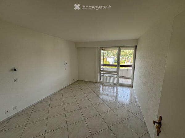 Frisch renovierte 4.5-Zimmer-Wohnung mit traumhafter Aussicht und grosser Dachterrasse in Reinach BL 18