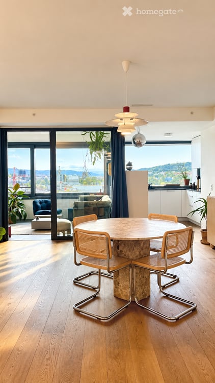 Modernes Wohnen in Zürich mit traumhafter Aussicht