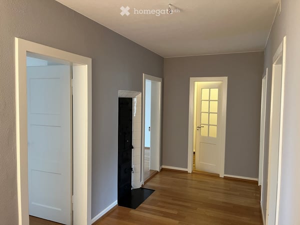 Schöne 3.5-Zimmer-Wohnung, zentral gelegen und mit herrlichem Weitblick 6
