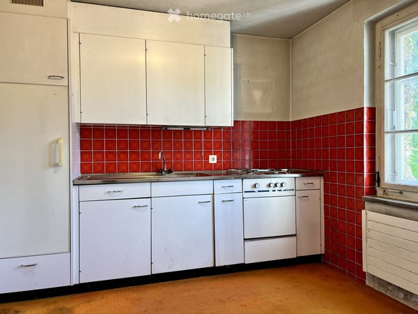 Sanierungsbedürftiges 2.5-Zimmer-Reihenhaus mit Chance, eigenen Wohntraum umzusetzen 12