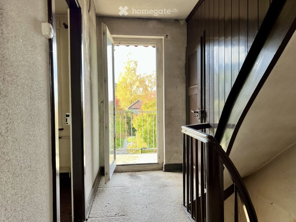 Sanierungsbedürftiges 2.5-Zimmer-Reihenhaus mit Chance, eigenen Wohntraum umzusetzen 6