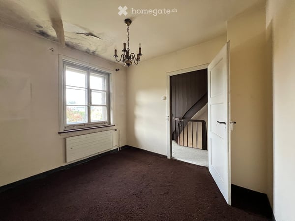 Sanierungsbedürftiges 2.5-Zimmer-Reihenhaus mit Chance, eigenen Wohntraum umzusetzen 7