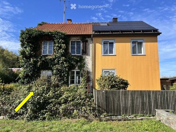 Sanierungsbedürftiges 2.5-Zimmer-Reihenhaus mit Chance, eigenen Wohntraum umzusetzen 3