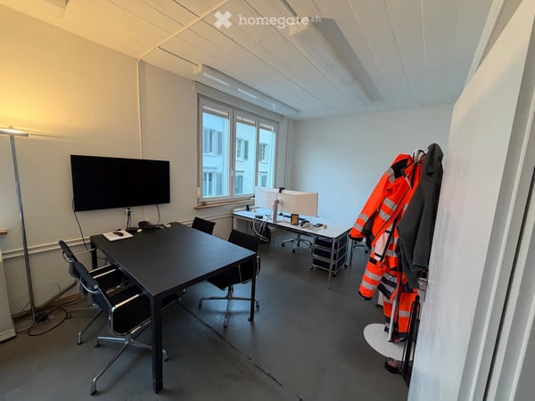 Attraktive Bürofläche mit 5 Räumen, Klimaanlage & Archiv im Seefeld unterhalb vom Kreuzplatz 7