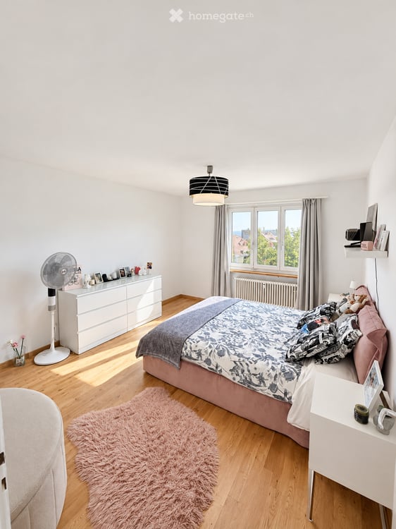 3.5-Zimmer-Wohnung mit Balkon in Pfäffikon ZH 3