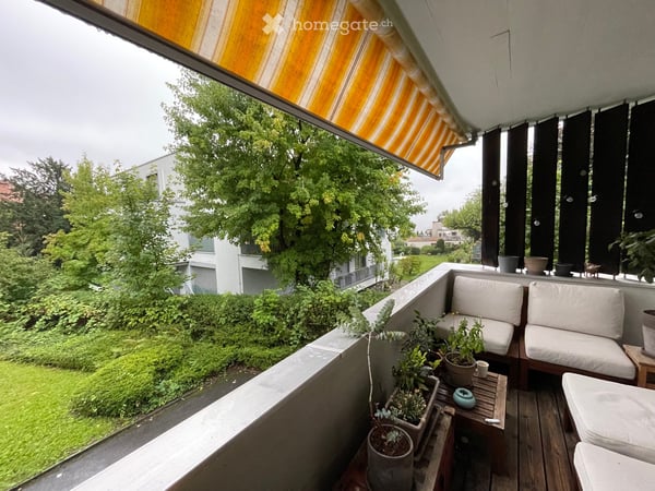 Helle grosse 5 Zi Wohnung in Fluntern 6