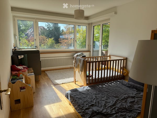 Helle grosse 5 Zi Wohnung in Fluntern 7