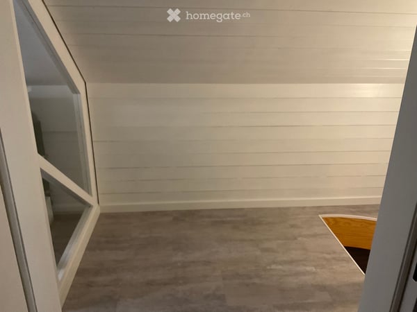 Charmante 4.5-Zimmer-Maisonette-Wohnung mit Hobbyraum im Dorfkern von Sins 16