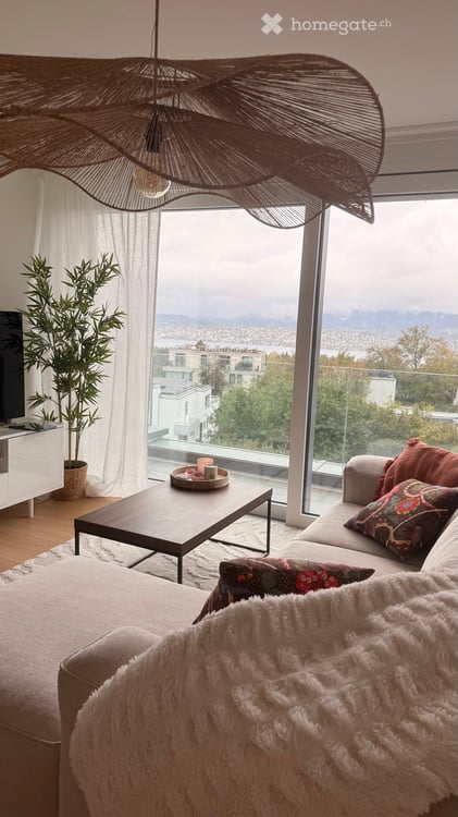 3.5-Zimmer-Attikawohnung mit See-, Stadt- und Bergsicht in Zürich-Witikon