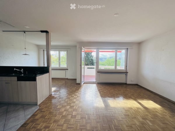 Sonnige, ruhige 3-1/2-Z.W. mit Balkon und schöner Sicht 5