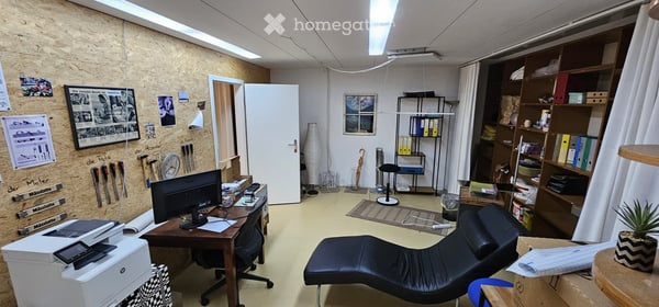 Ladenlokal/Büro/Praxis/Atelier/Gewerberaum im Zentrum von Glarus 8
