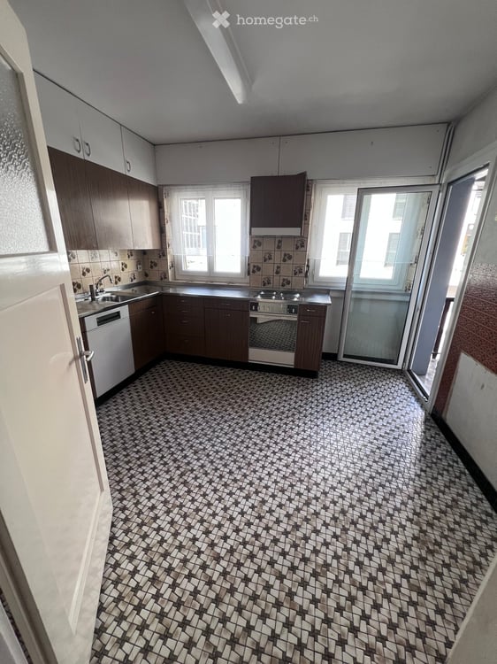 Grosszügige 4½-Zimmerwohnung mit Garten in Visp – viel Platz und Potenzial 12