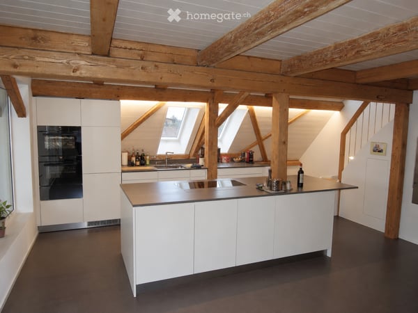 Exklusive 4½-Zimmer-Maisonettewohnung mit Galerie und zwei Loggien 3