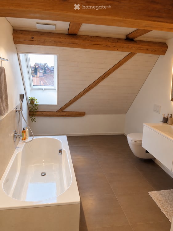 Exklusive 4½-Zimmer-Maisonettewohnung mit Galerie und zwei Loggien 7