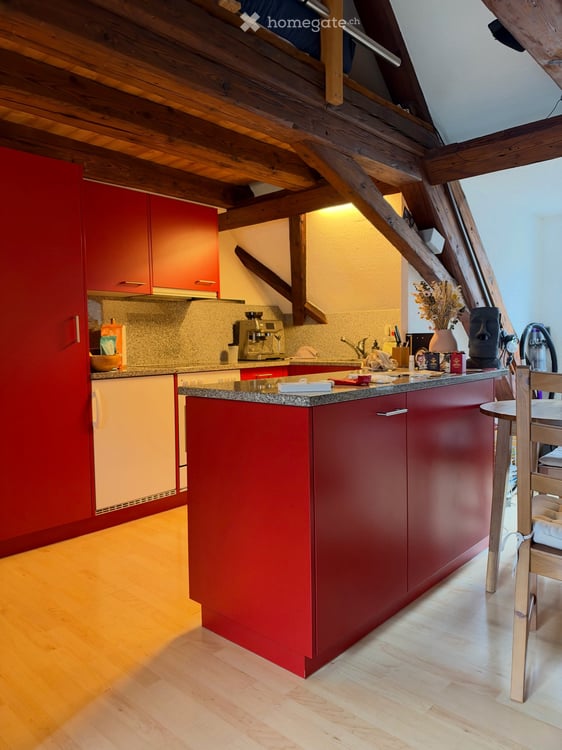Charmante 1.5 Zimmer Dachwohnung (unbefristete Untermiete) 4
